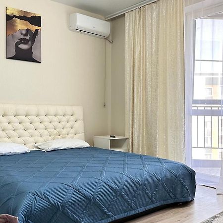 1 Комнатная Драмтеатр 1Bedroom Apartment Ustʼ-Kamenogorsk エクステリア 写真