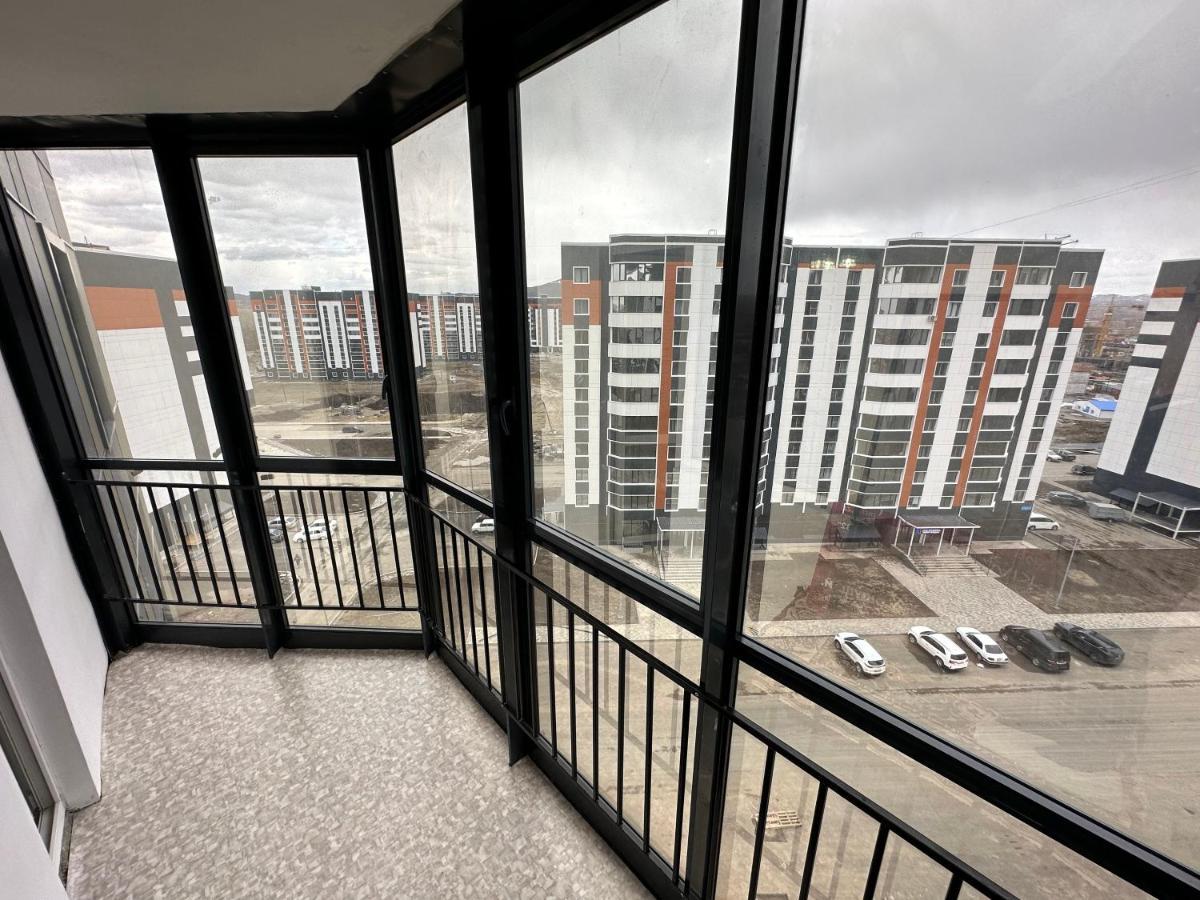 1 Комнатная Драмтеатр 1Bedroom Apartment Ustʼ-Kamenogorsk エクステリア 写真
